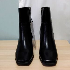 The Drop Ankle Boots  Size 6.5  NWT